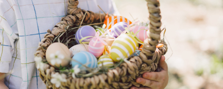 How to throw an epic Easter egg hunt, featuring Slattery eggs!